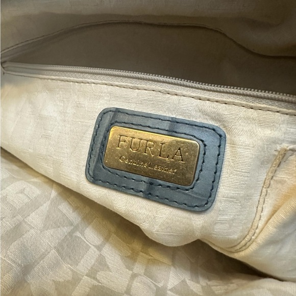 Rare Furla large leather handbag in sage green croc print 💚 perfect for travel - Picture 14 of 16